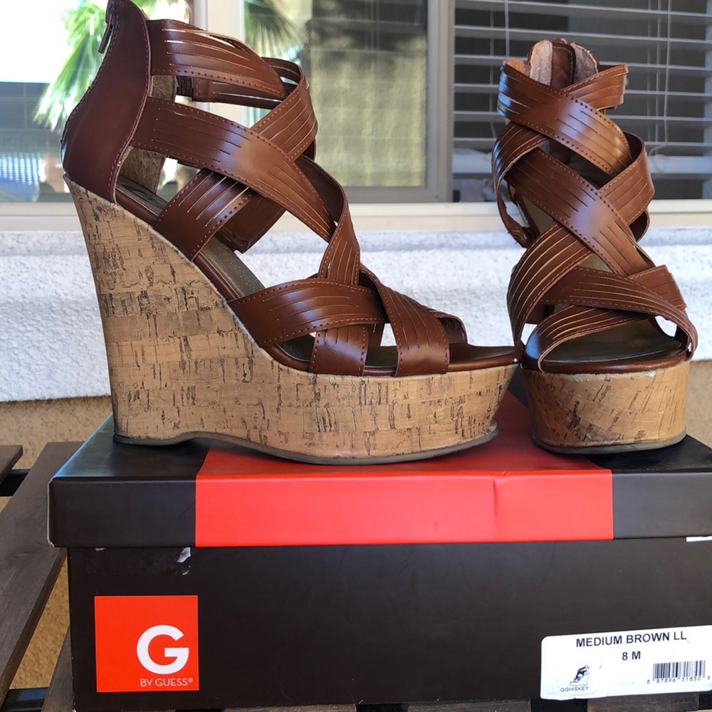 G by Guess GGHISKY medium brown wedge
